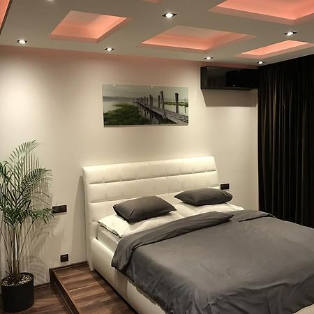 Apartment Lupacova ปราก ภายนอก รูปภาพ